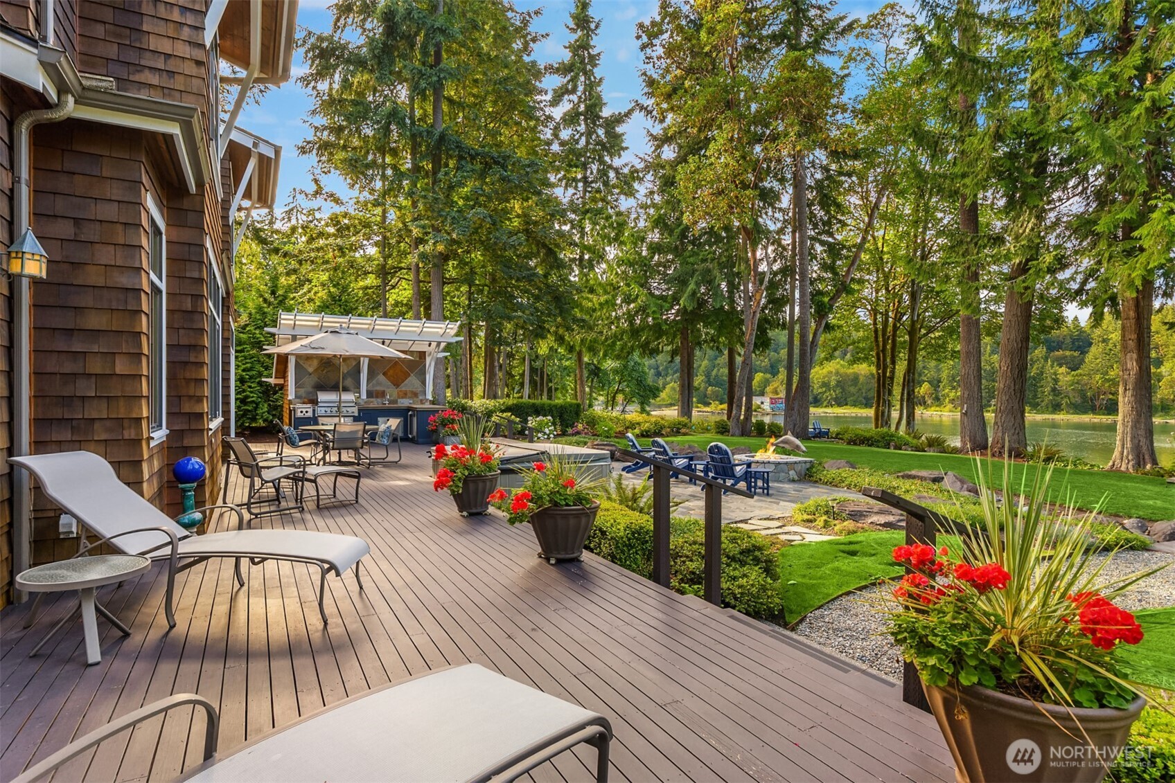 10374 Ne Country Club Road Property Photo 14