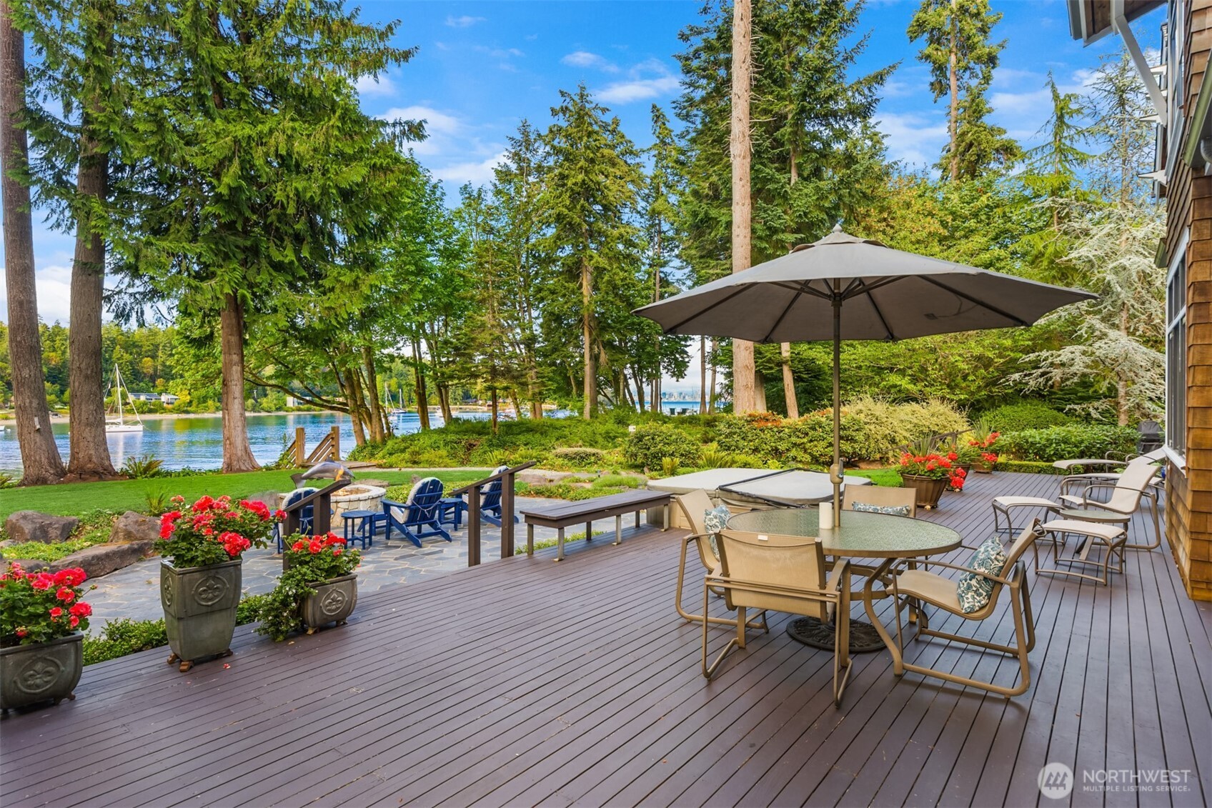 10374 Ne Country Club Road Property Photo 15