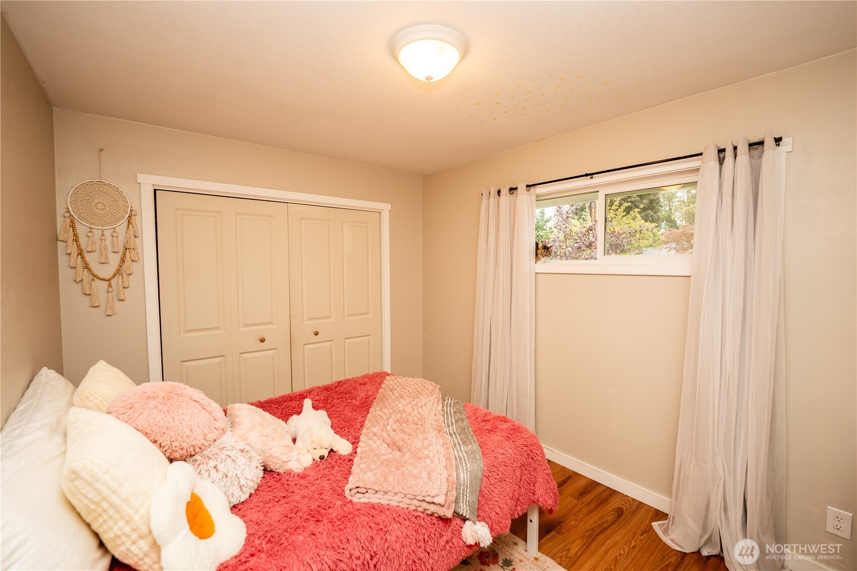 1318 Midland Avenue Property Photo 11