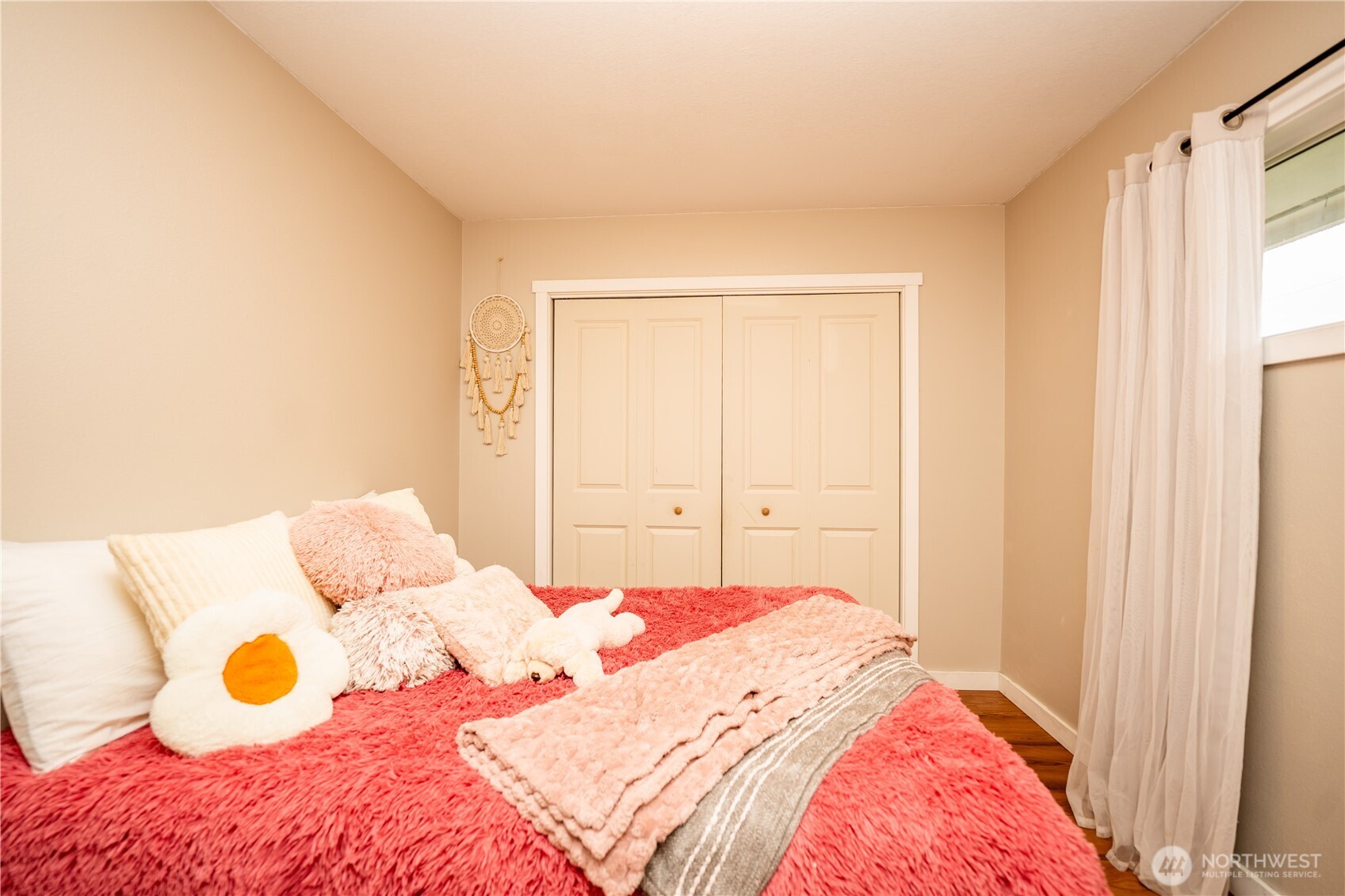 1318 Midland Avenue Property Photo 12