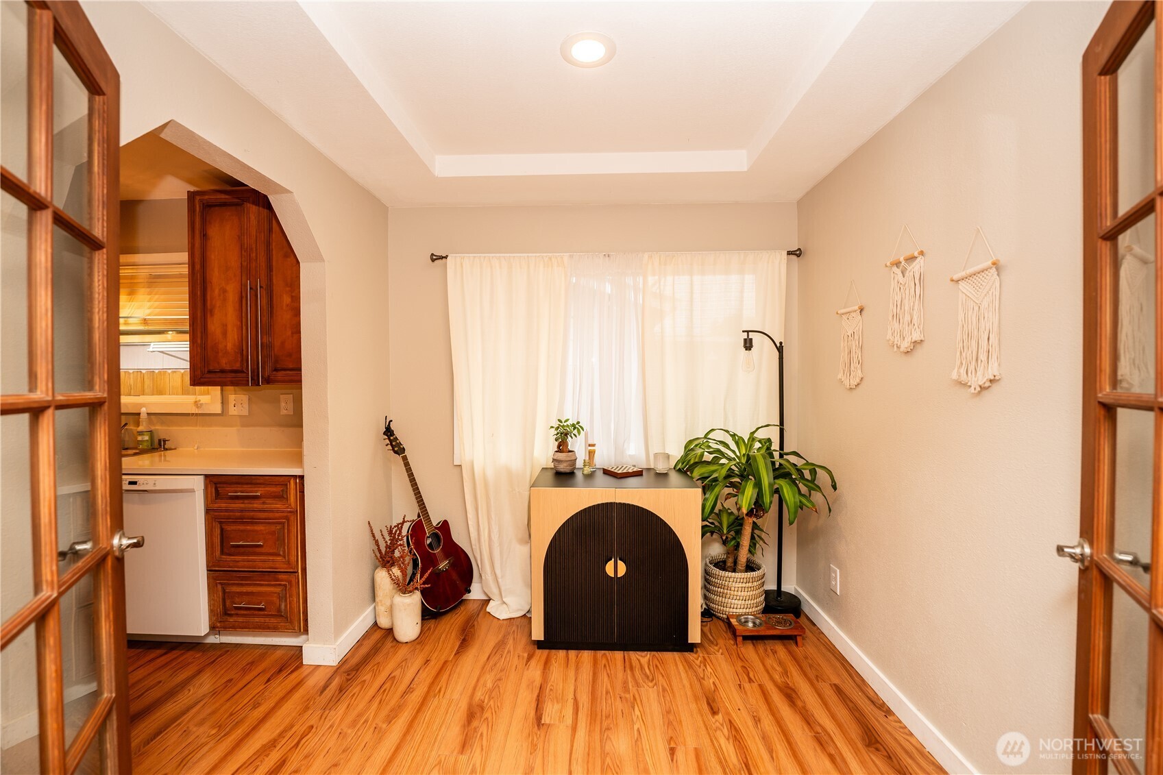 1318 Midland Avenue Property Photo 17