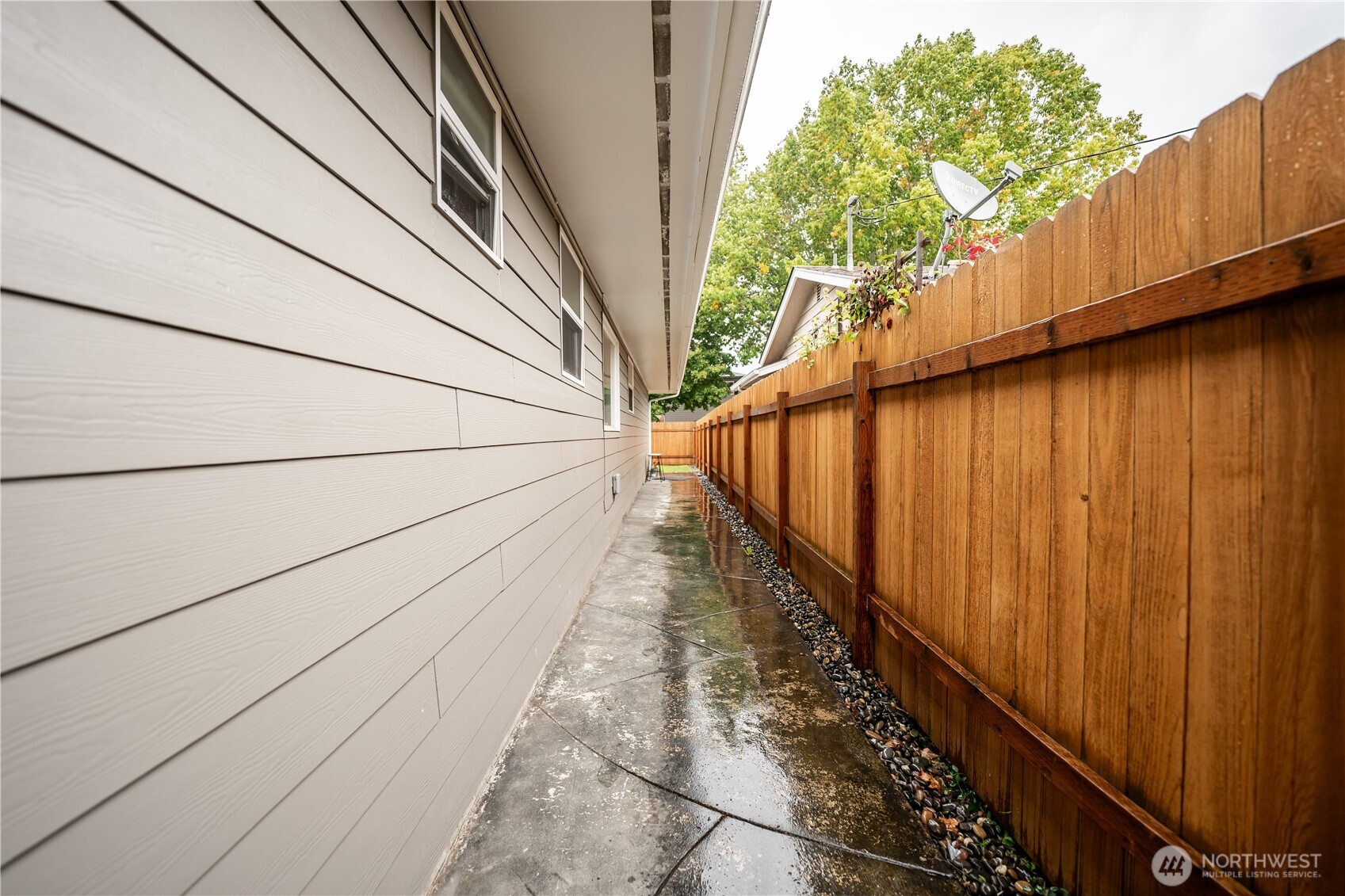 1318 Midland Avenue Property Photo 28