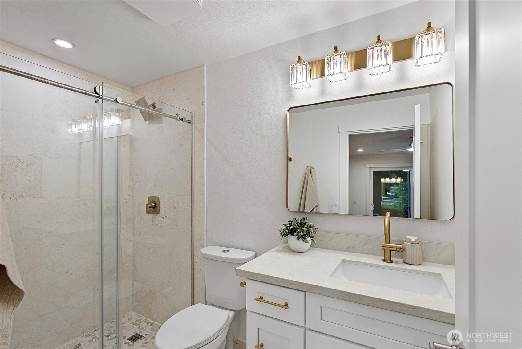 16268 Norum Road Property Photo 19