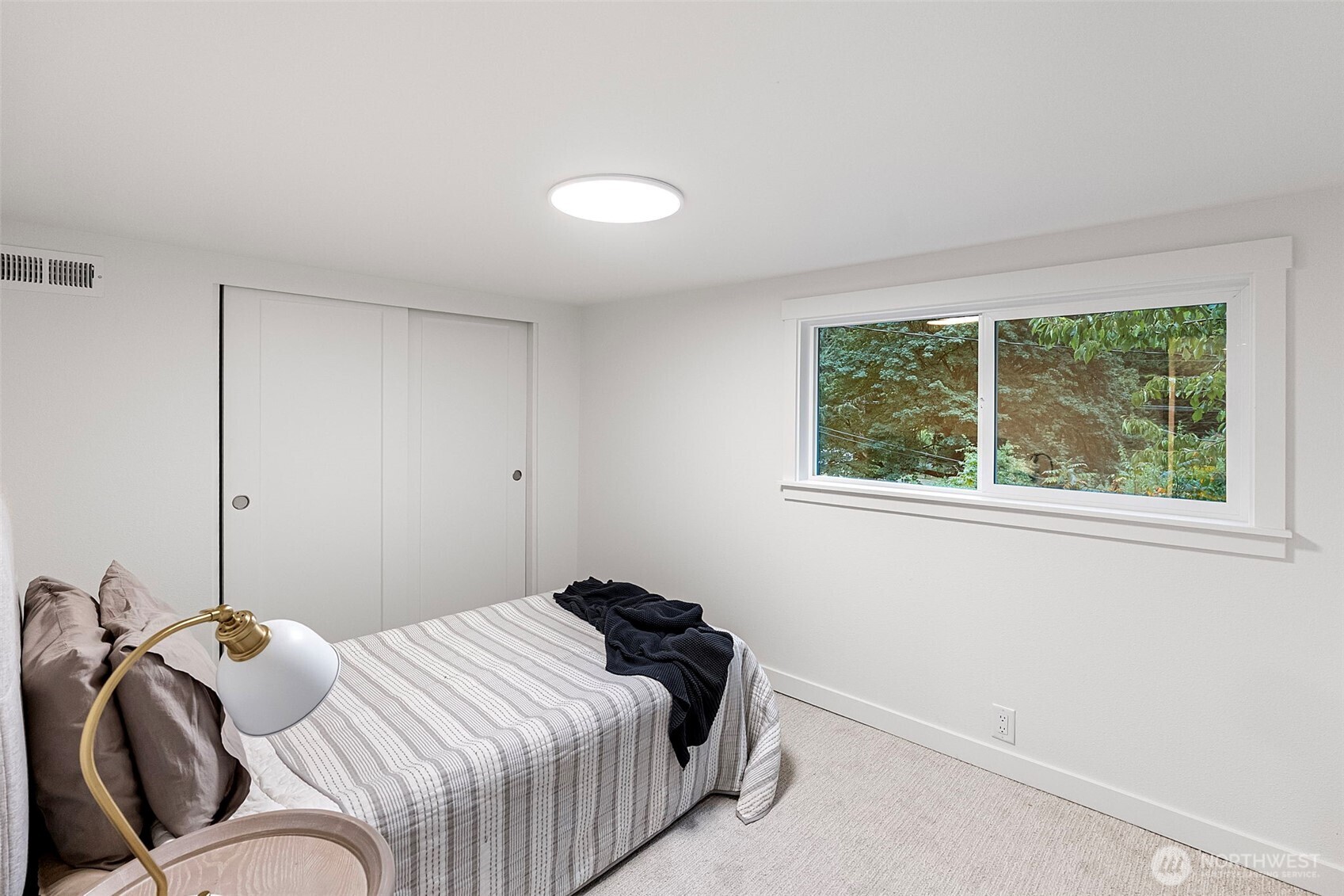 16268 Norum Road Property Photo 27