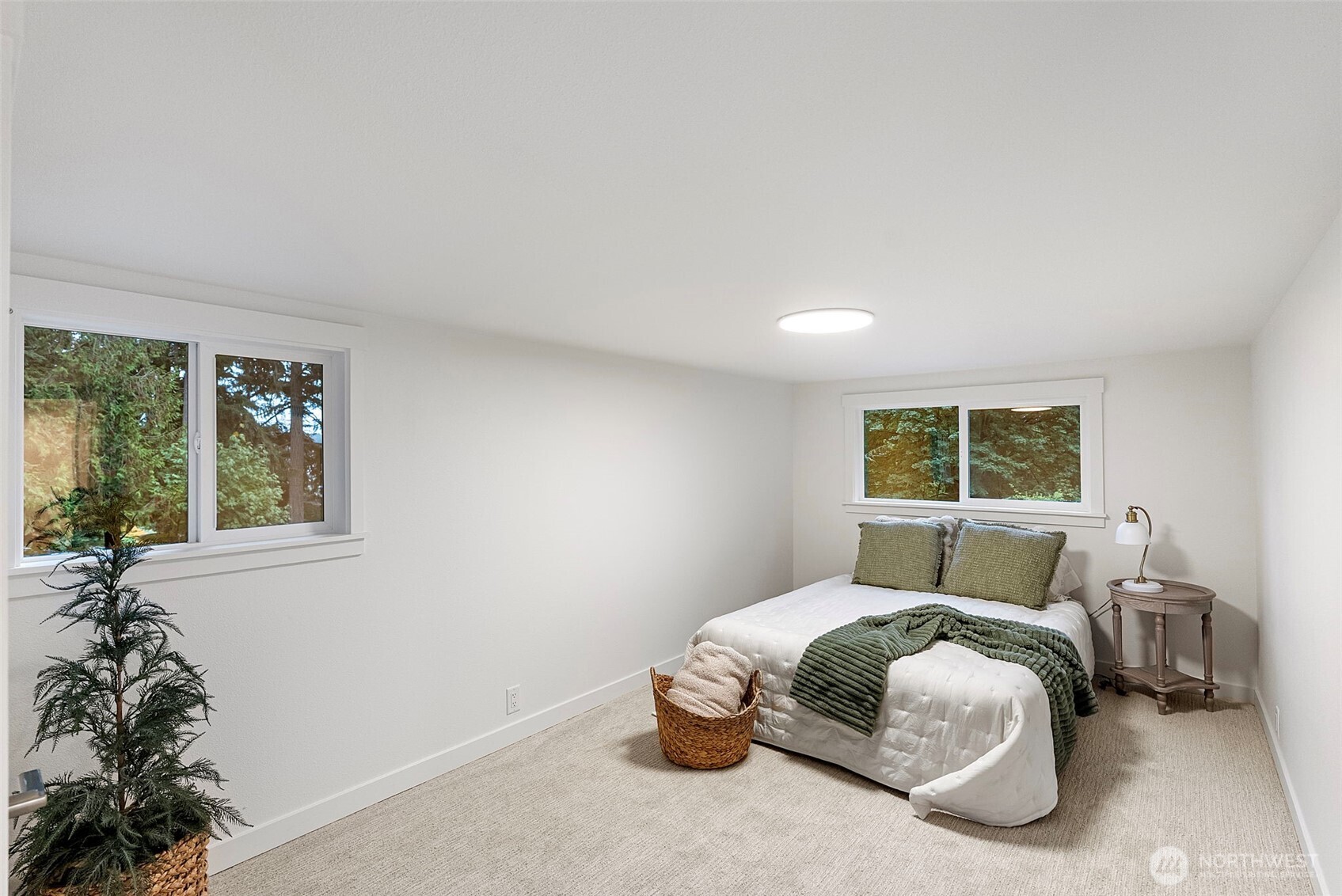 16268 Norum Road Property Photo 28