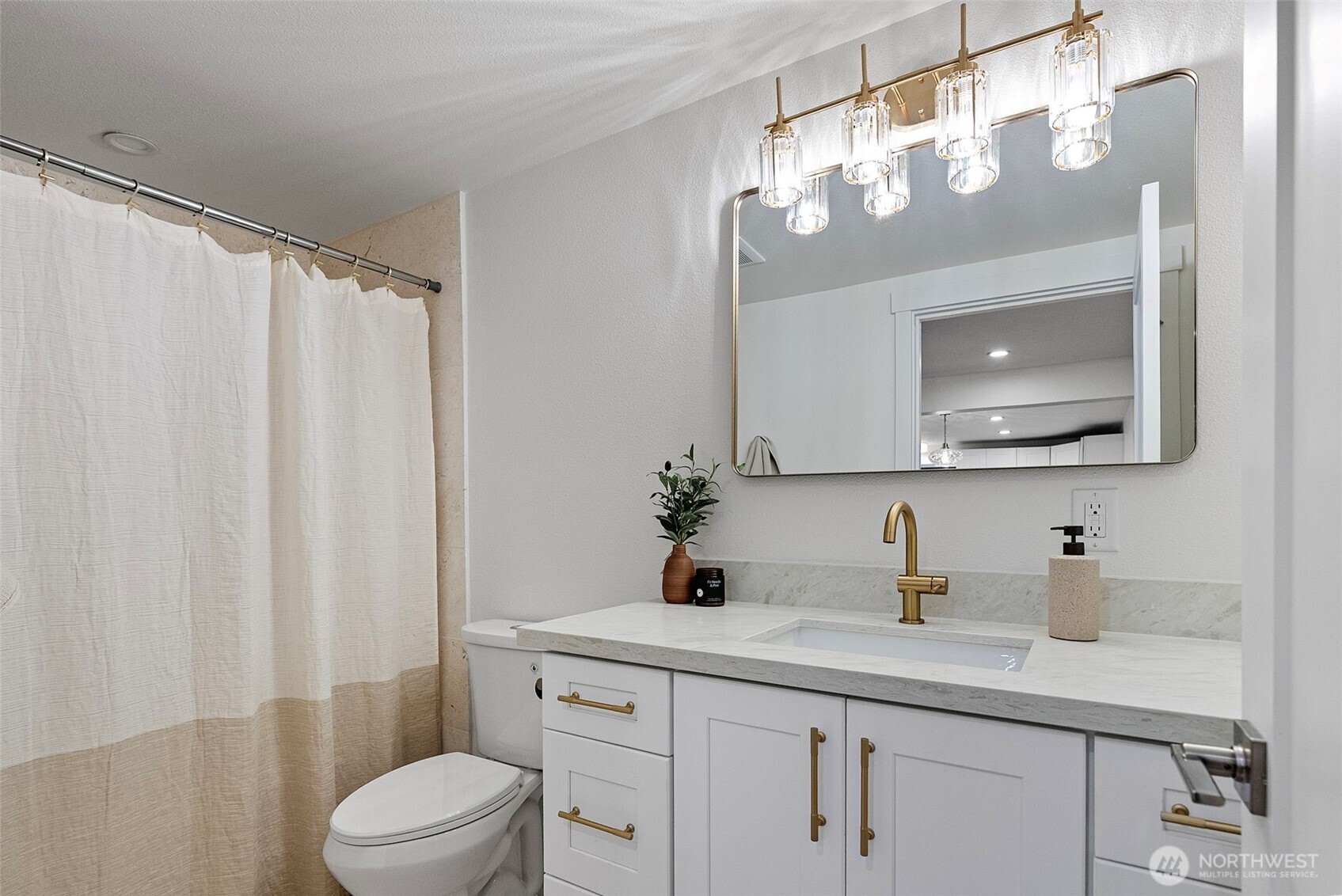16268 Norum Road Property Photo 31