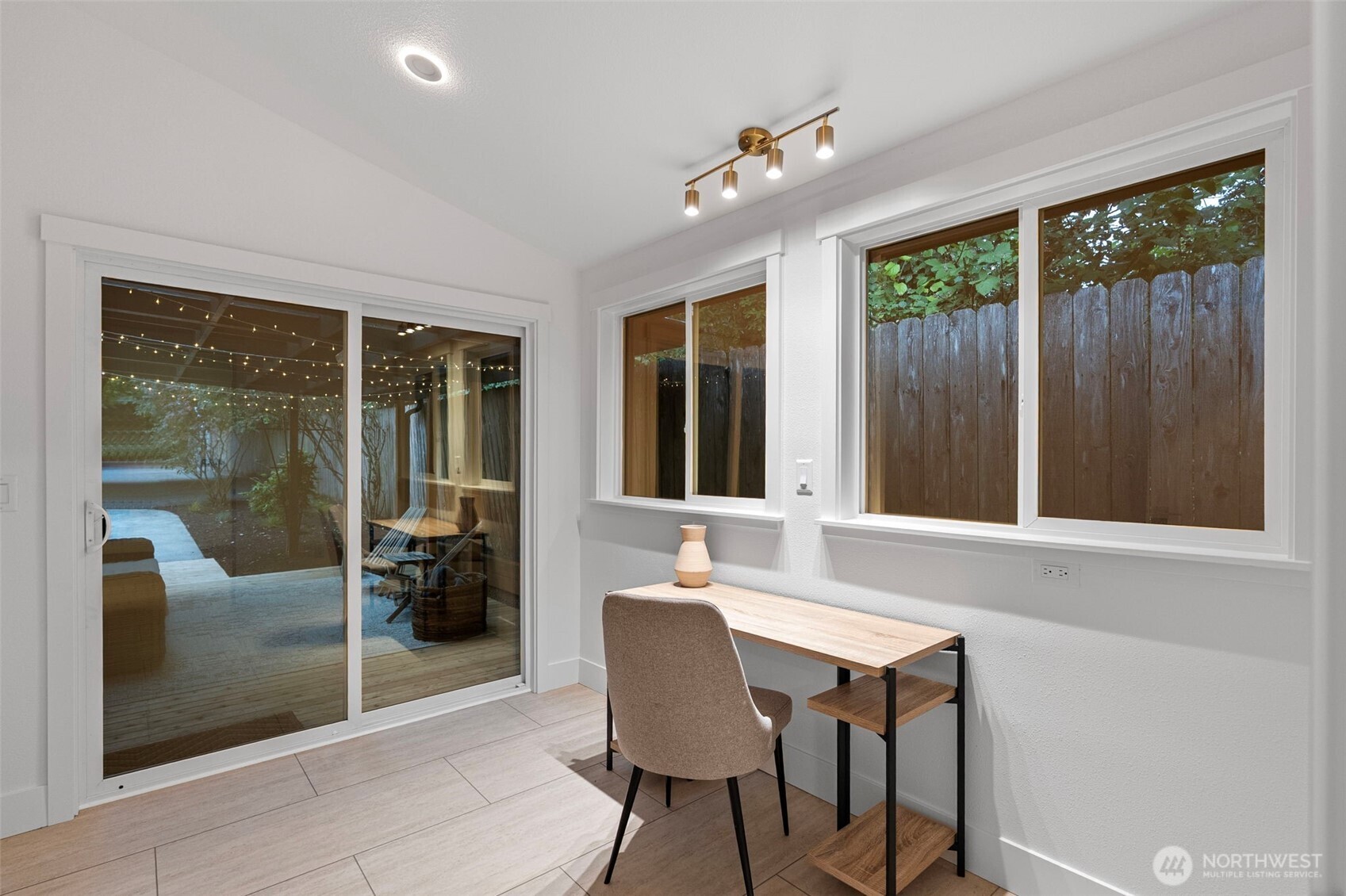 16268 Norum Road Property Photo 34