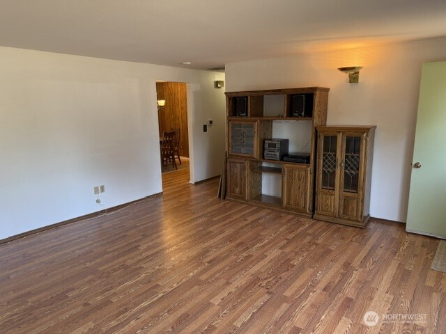16106 14th Avenue Property Photo 6