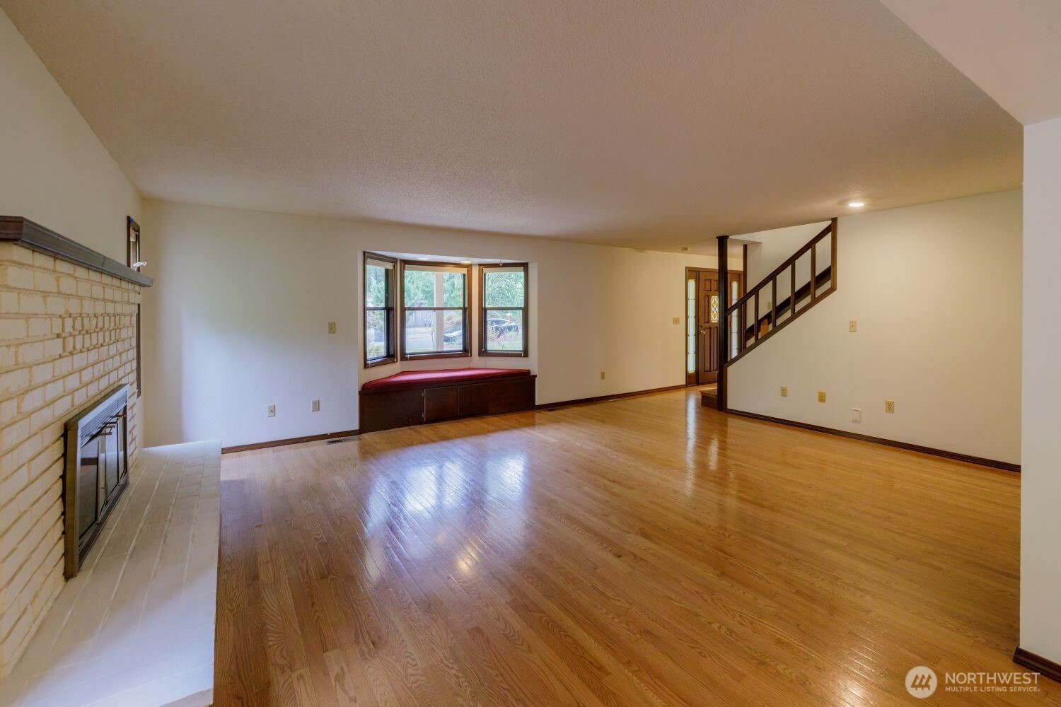 1330 11th Court Property Photo 5