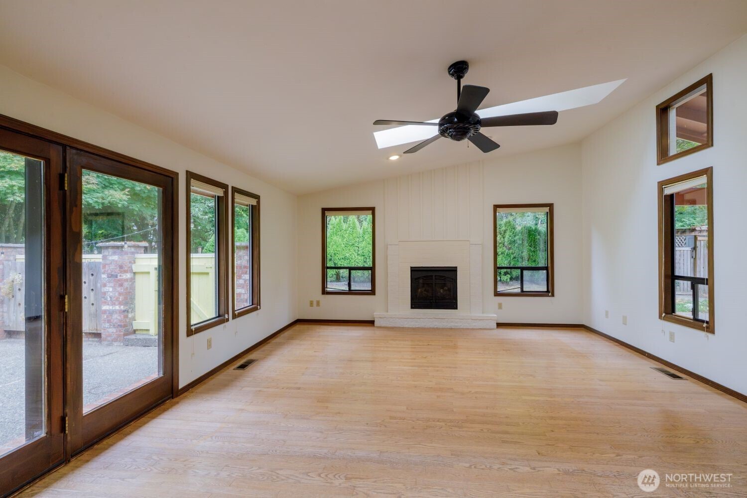 1330 11th Court Property Photo 14