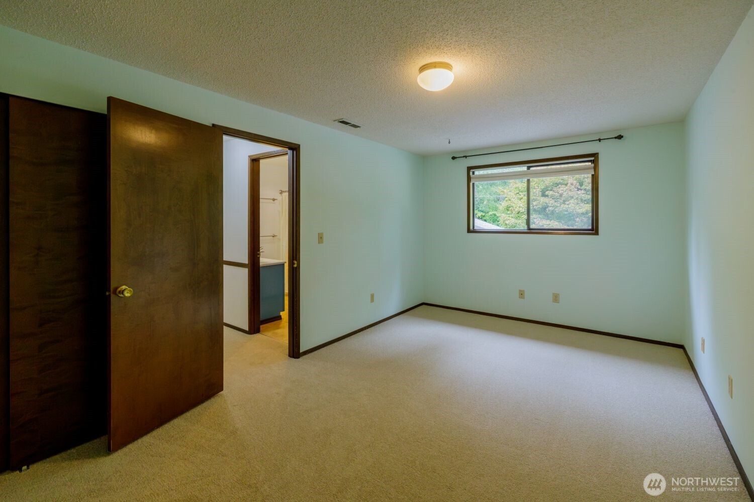 1330 11th Court Property Photo 28
