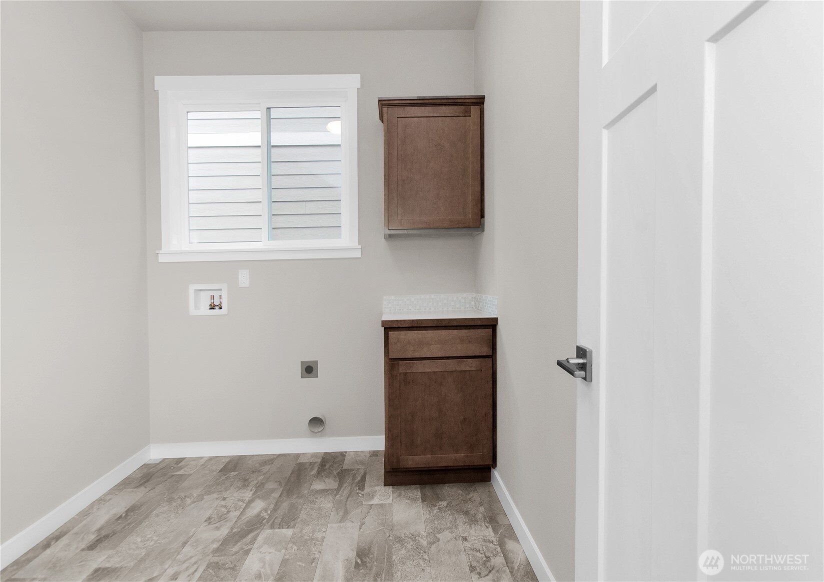 9628 7th Way Property Photo 11