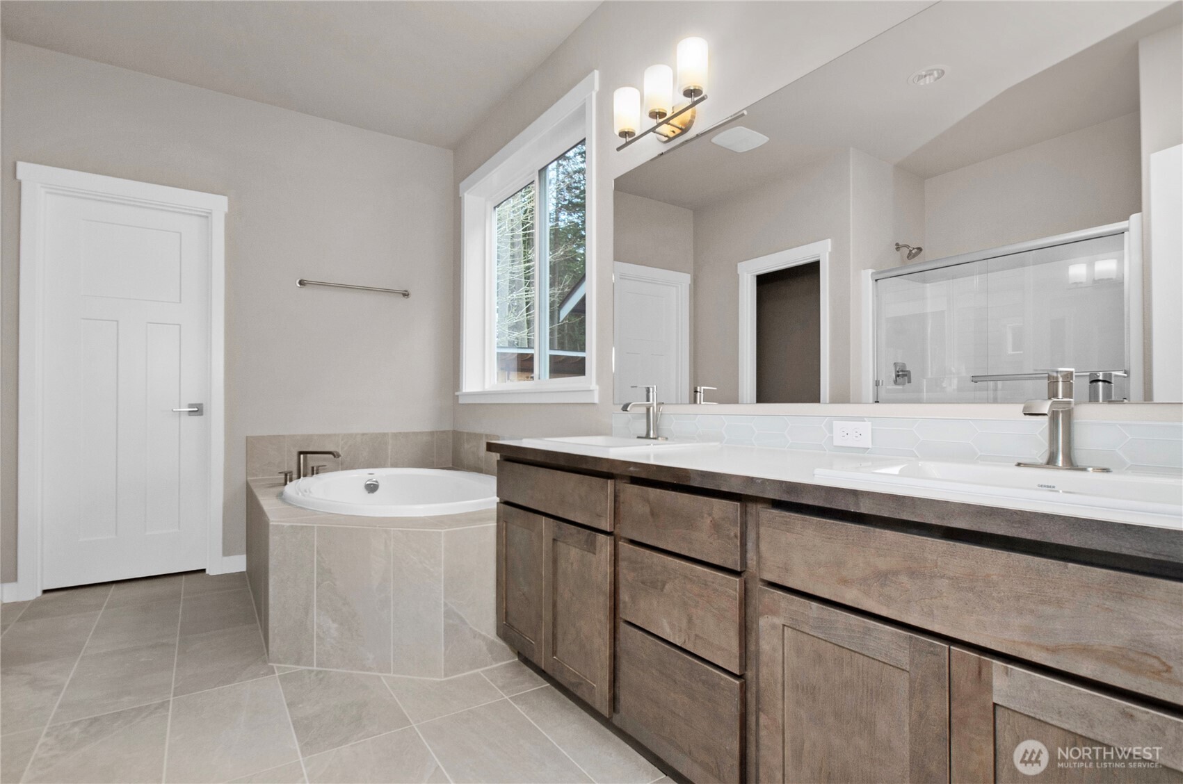 9628 7th Way Property Photo 27
