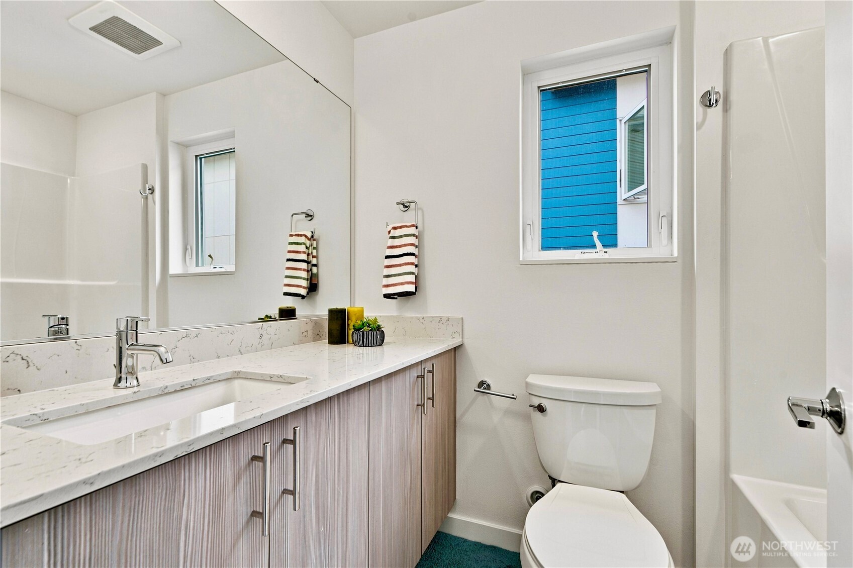 12516 15th Avenue A Property Photo 12