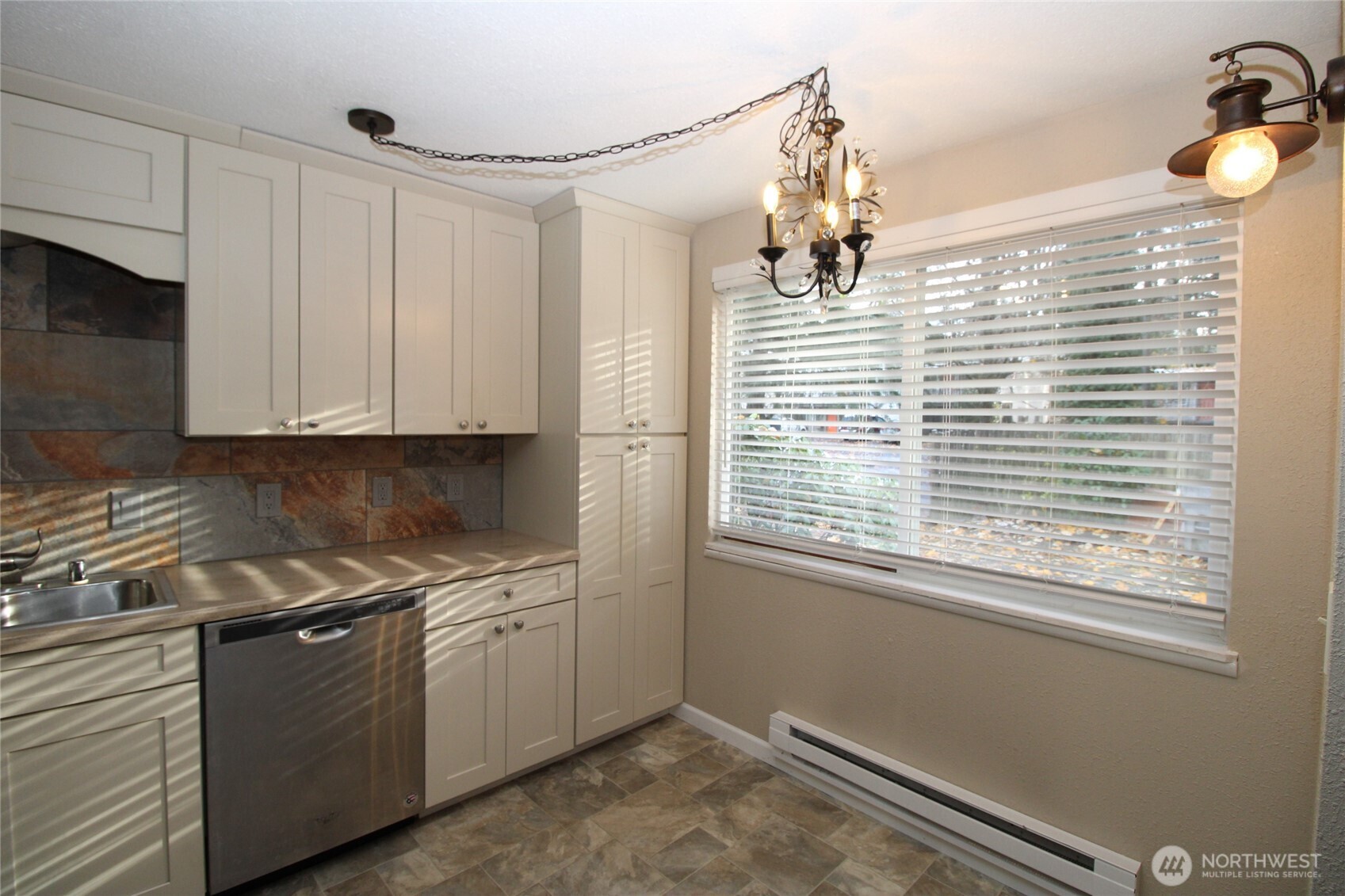 4804 - 4806 S 252nd Place Property Photo 4