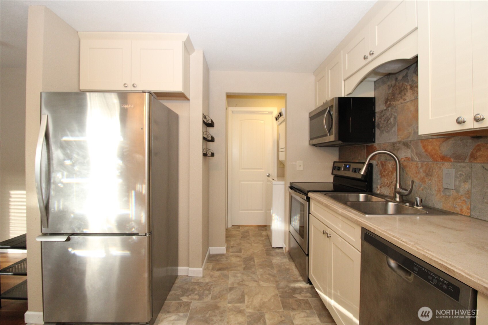 4804 - 4806 S 252nd Place Property Photo 5
