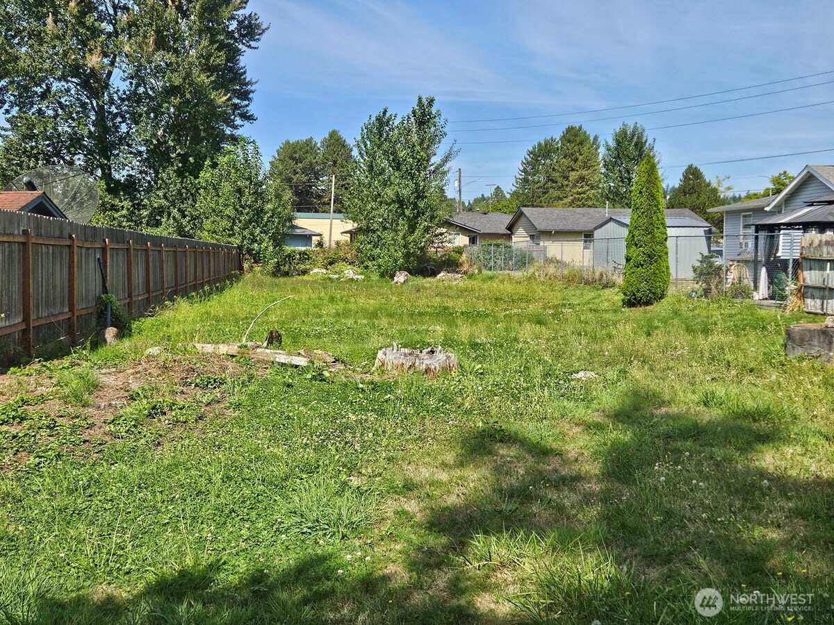 911 Miller Street Property Photo 3