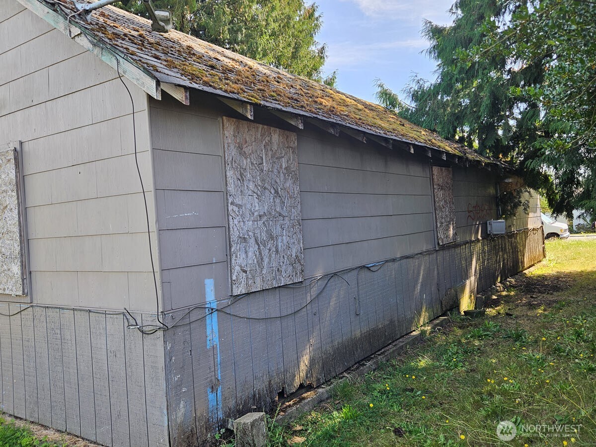 911 Miller Street Property Photo 4