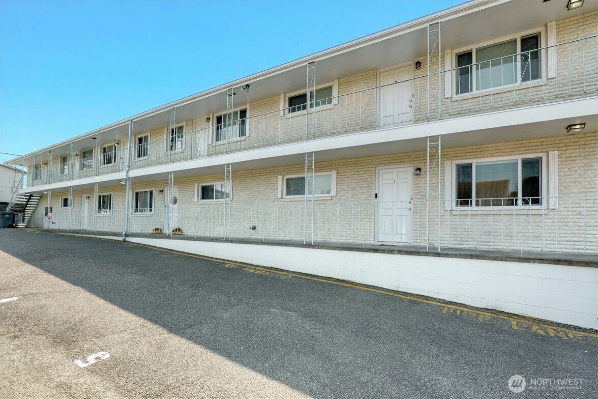 2501 Rucker Avenue Property Photo 2