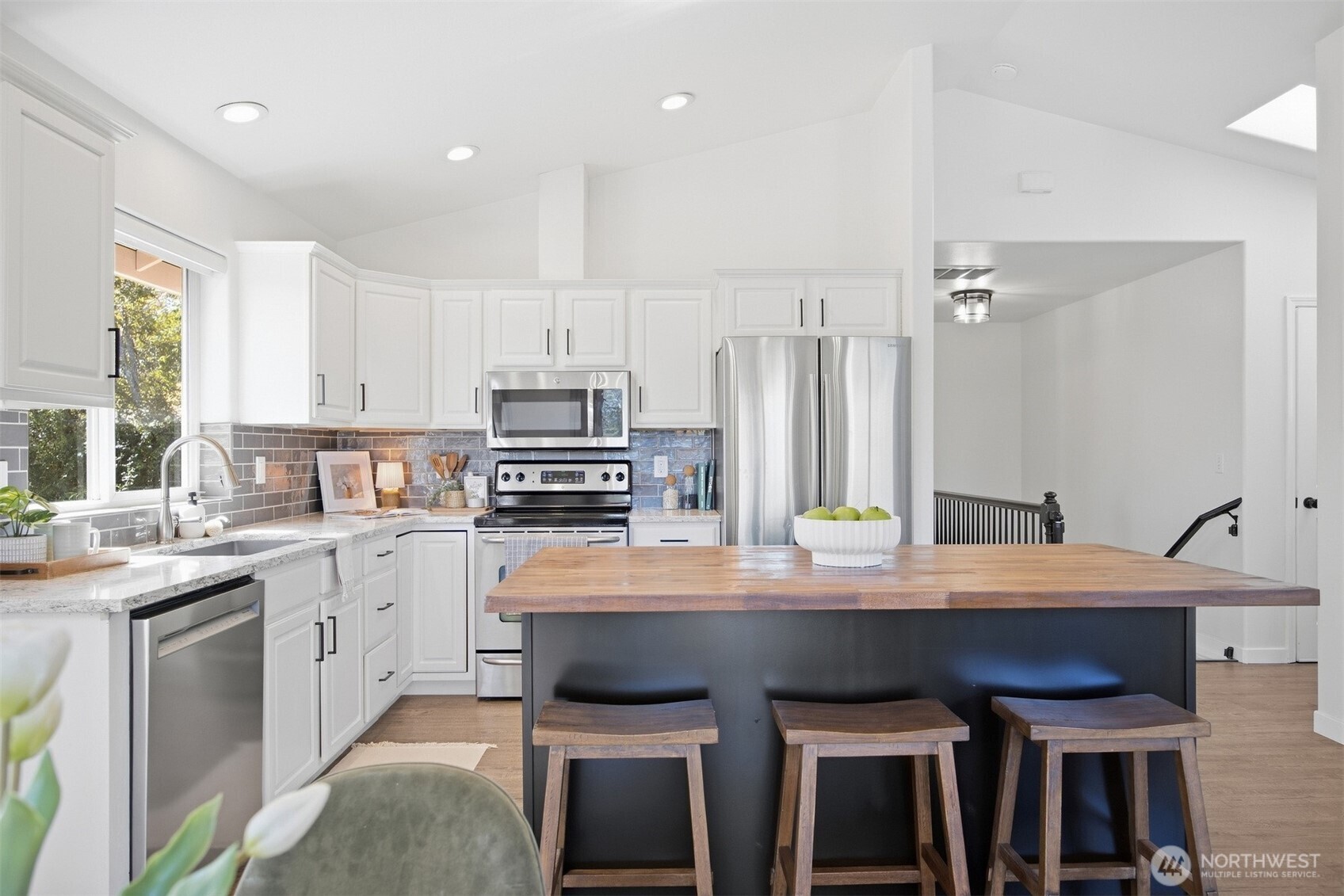 6006 Oscar Court Property Photo 13
