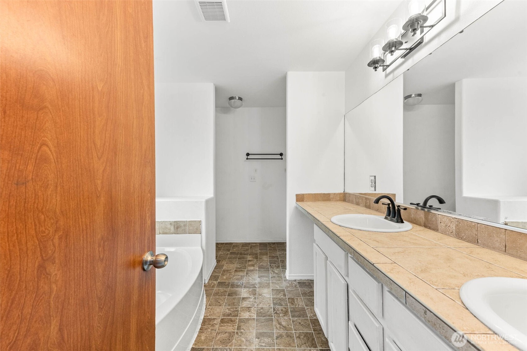 1529 202nd Street Ct Property Photo 19