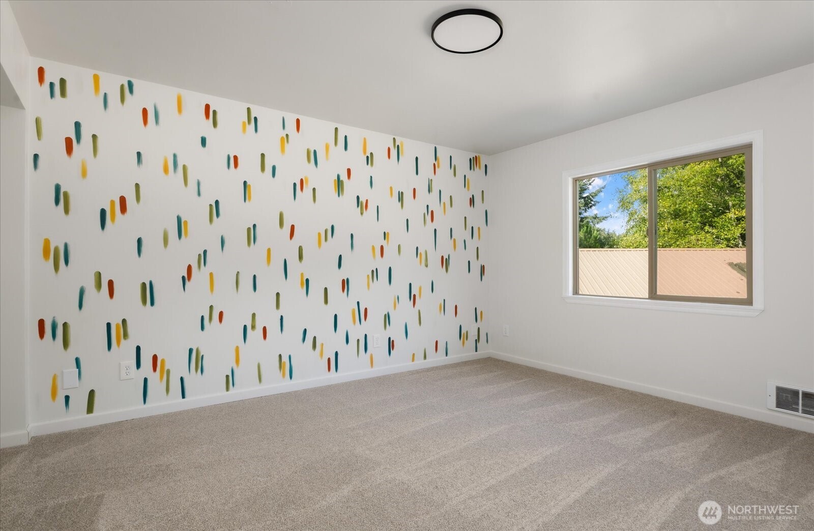 813 Hazzle Court Property Photo 18