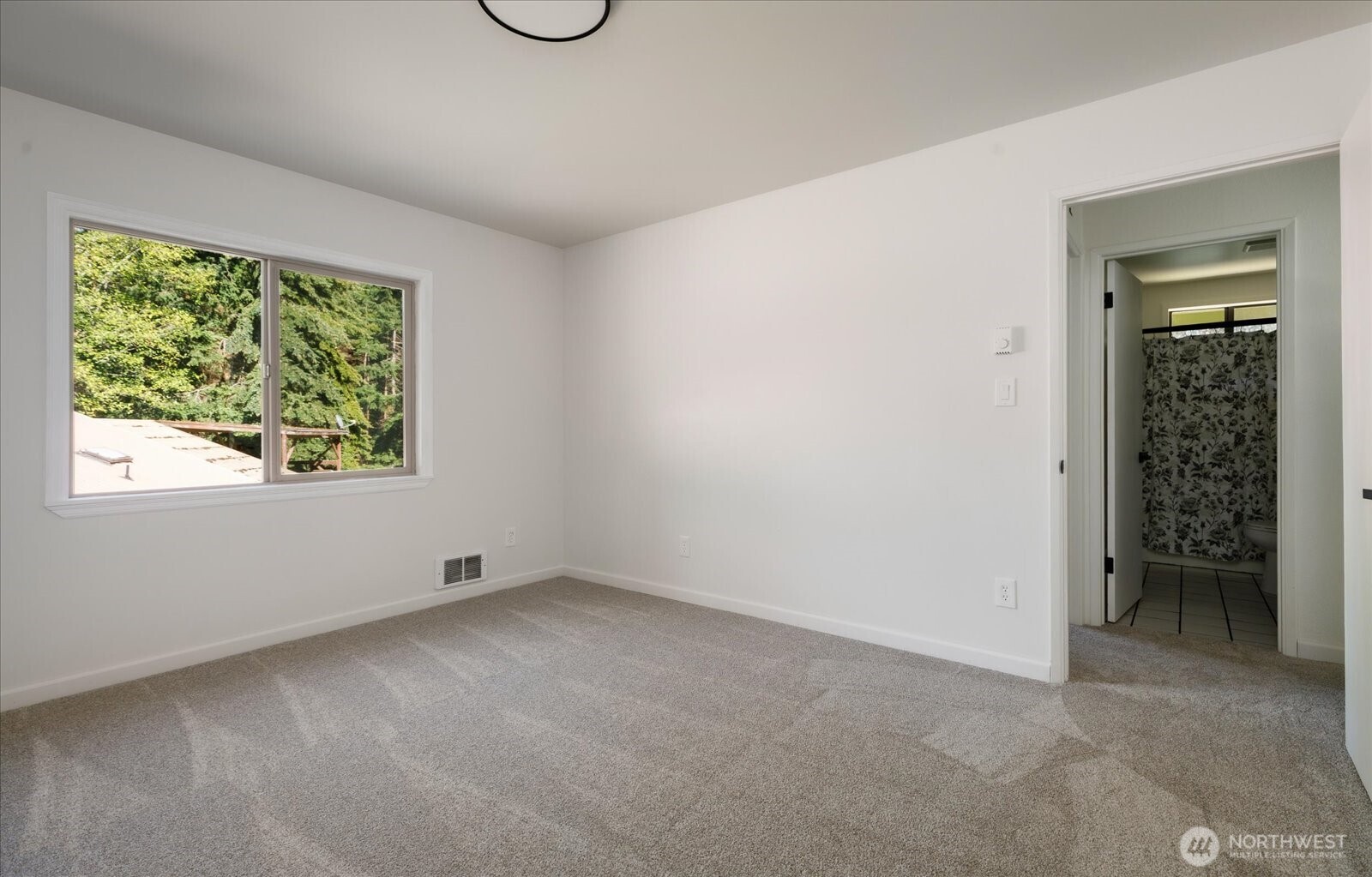 813 Hazzle Court Property Photo 19