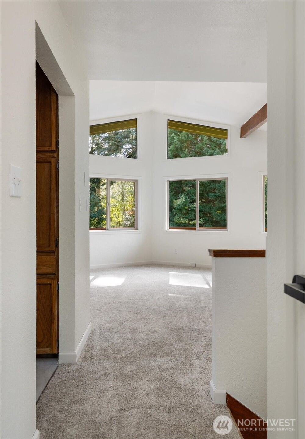 813 Hazzle Court Property Photo 23
