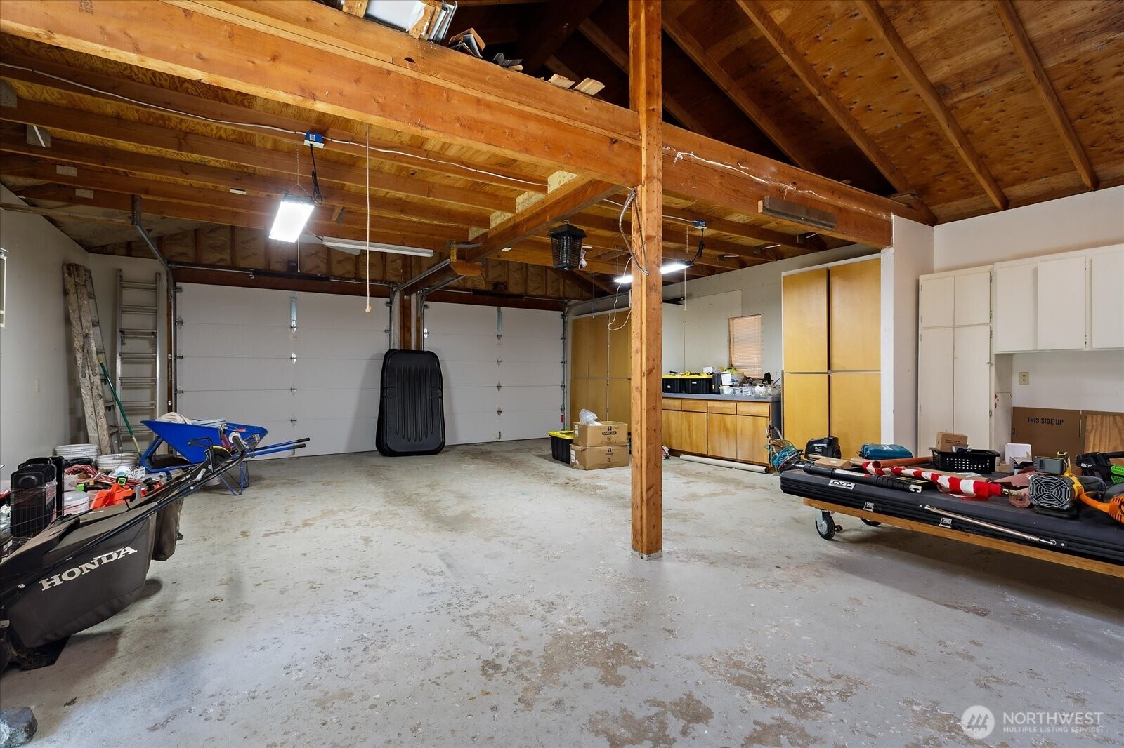 813 Hazzle Court Property Photo 30