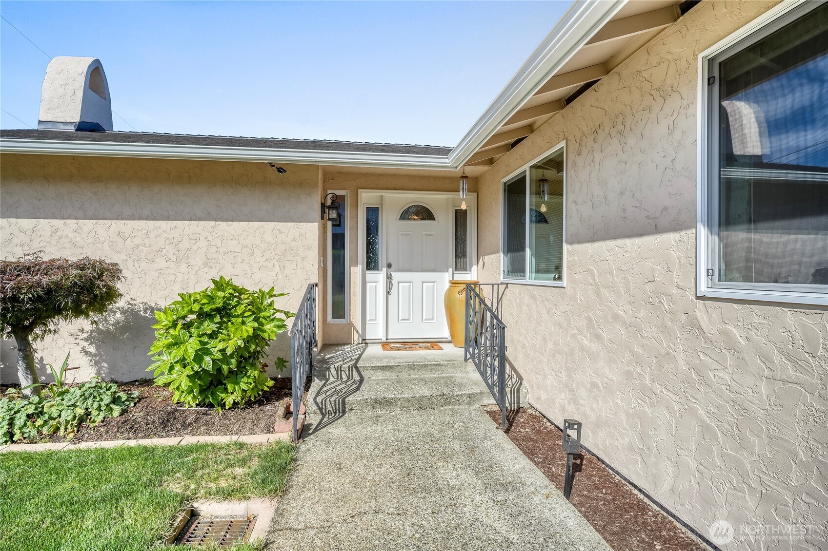 1112 N 38th Street Property Photo 2