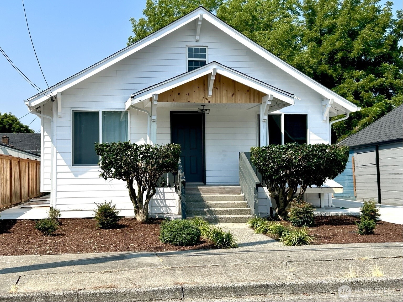 305 Meadow Avenue Property Photo 1