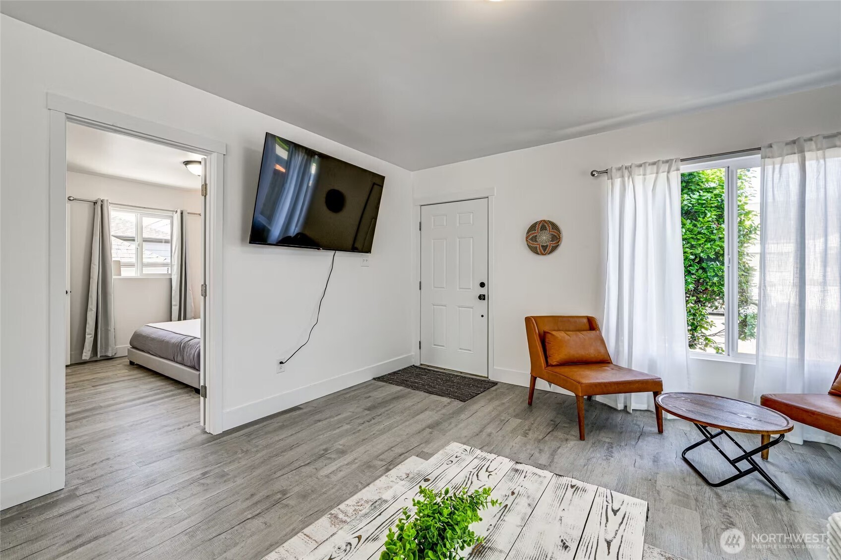 305 Meadow Avenue Property Photo 3