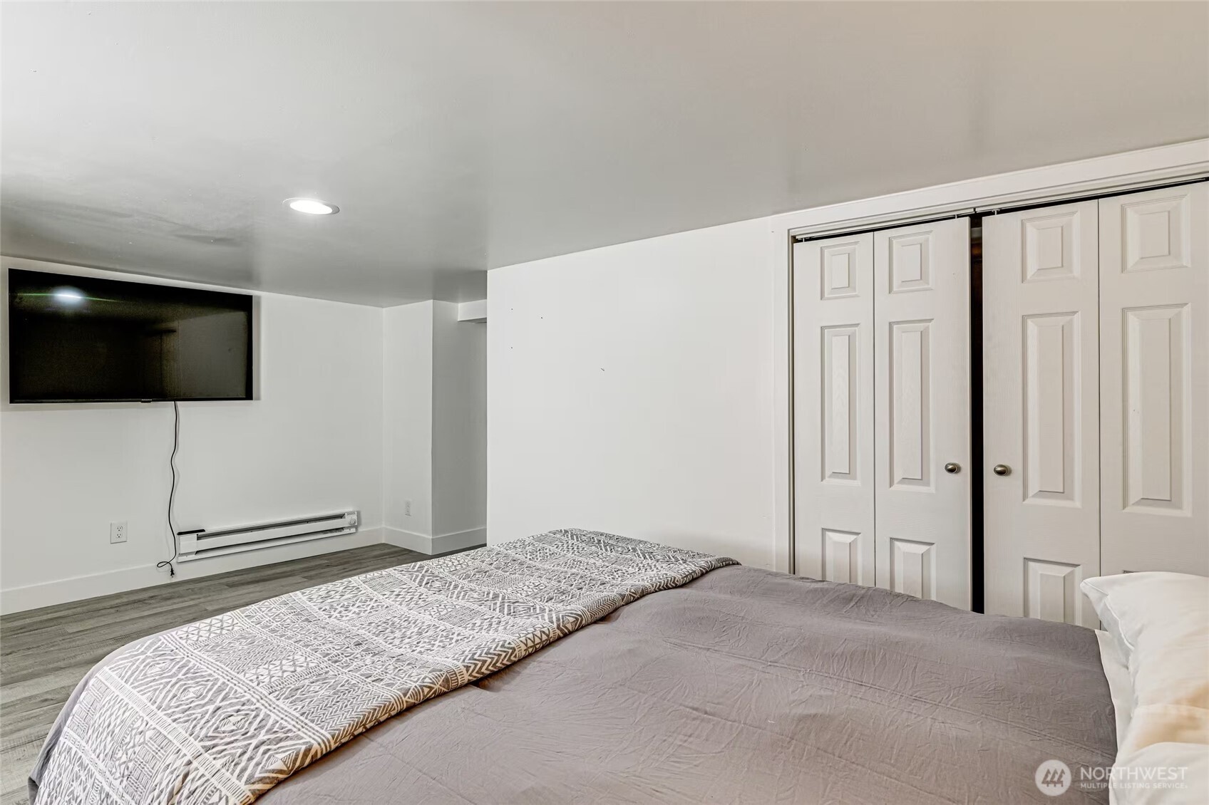 305 Meadow Avenue Property Photo 16