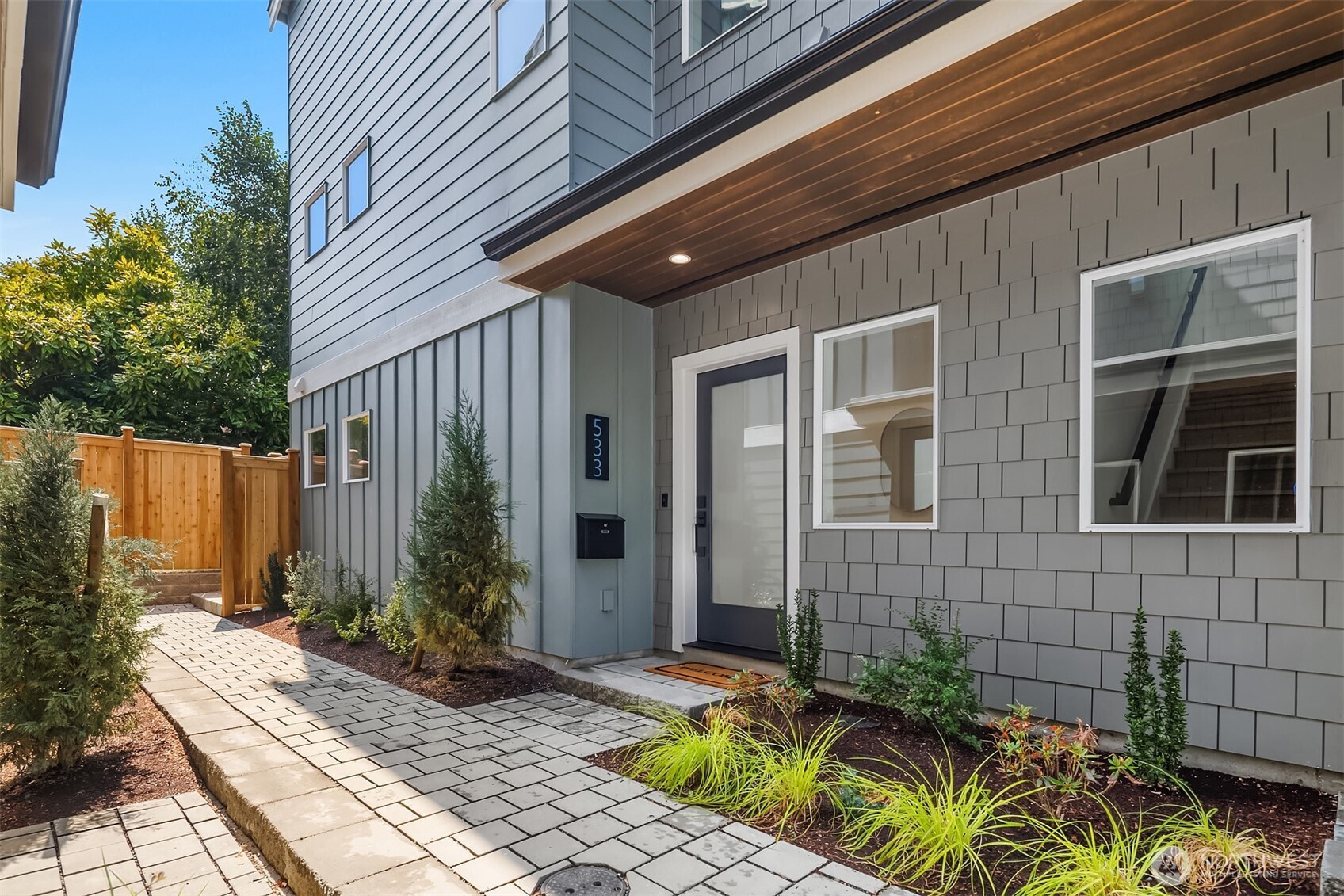 533 N 70th Street Property Photo 1