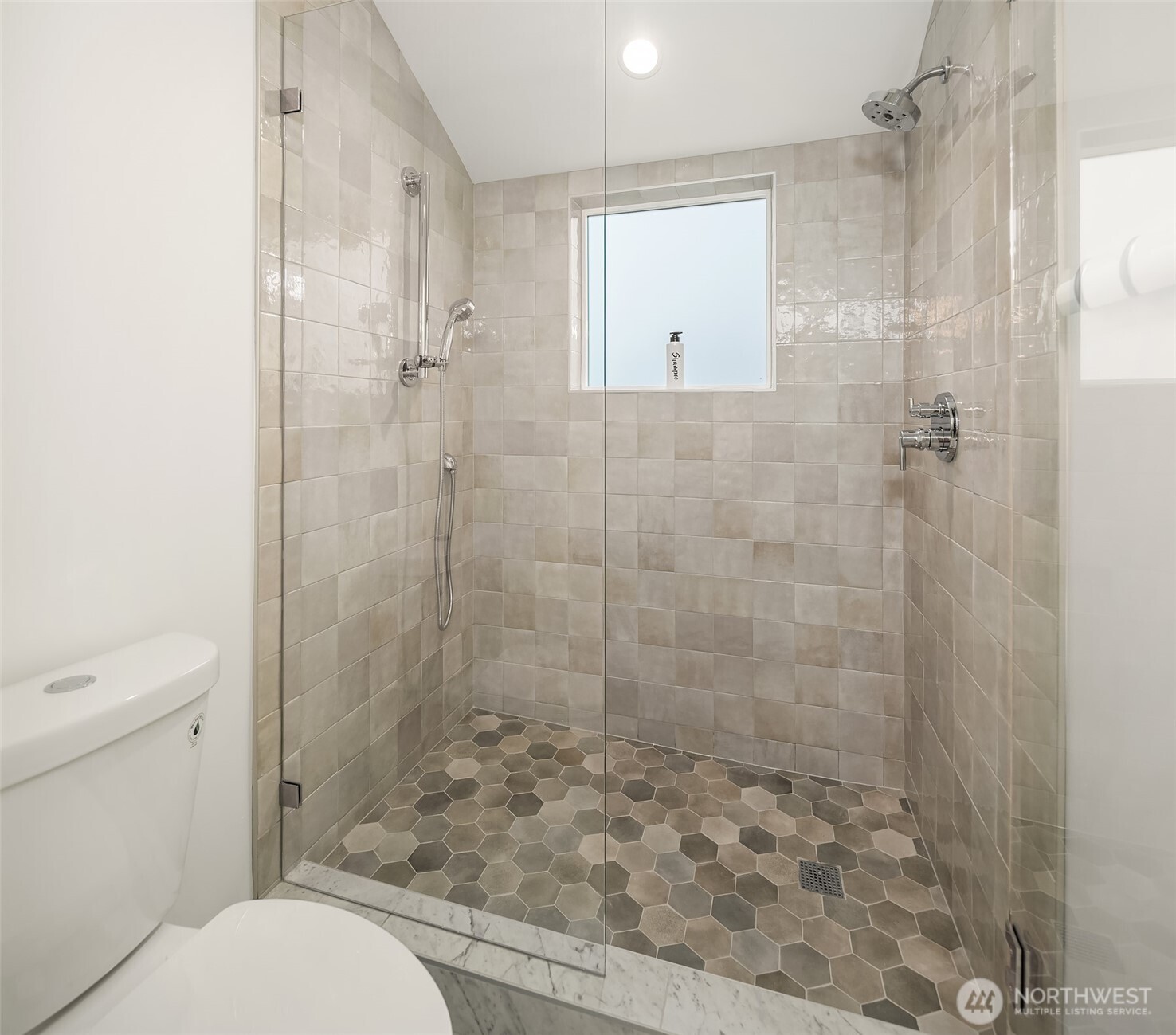 533 B N 70th Street Property Photo 14