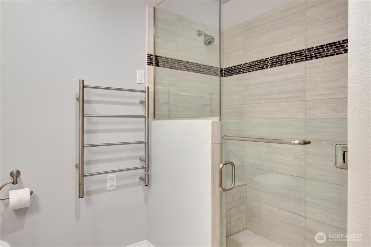 2928 209th Place Property Photo 24