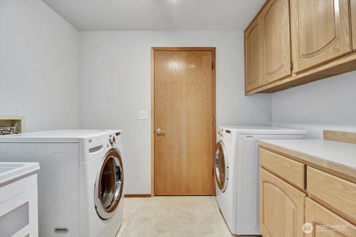 2928 209th Place Property Photo 27