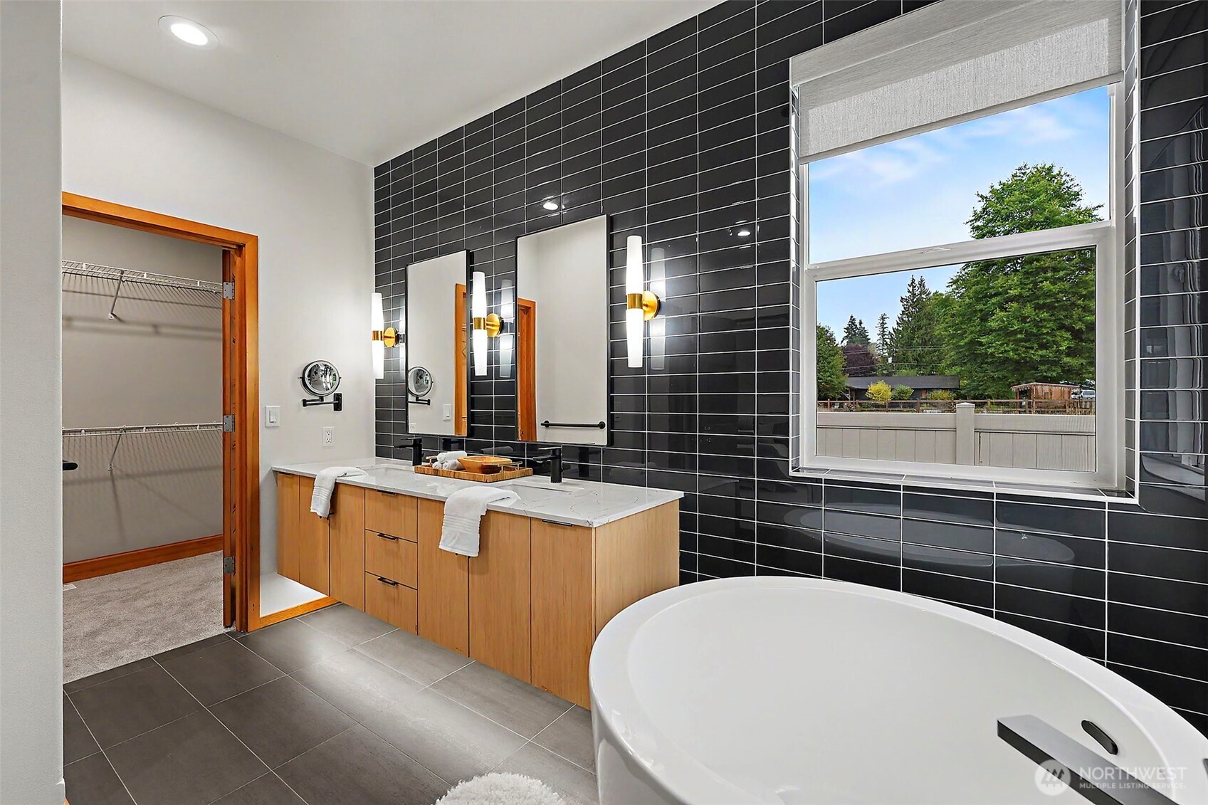 1920 12th Avenue Property Photo 24