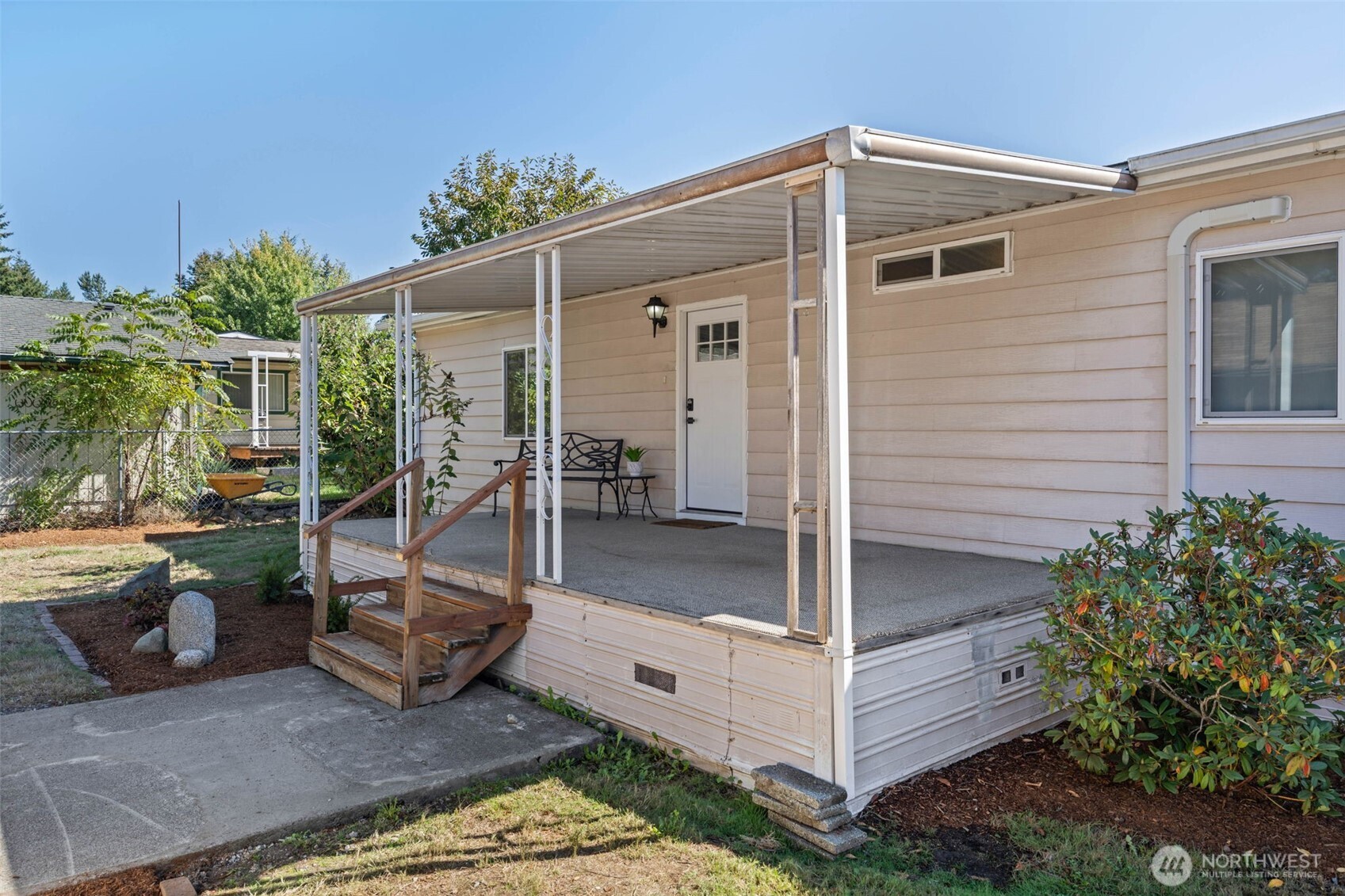 22518 Cedarview Drive E Property Photo 6