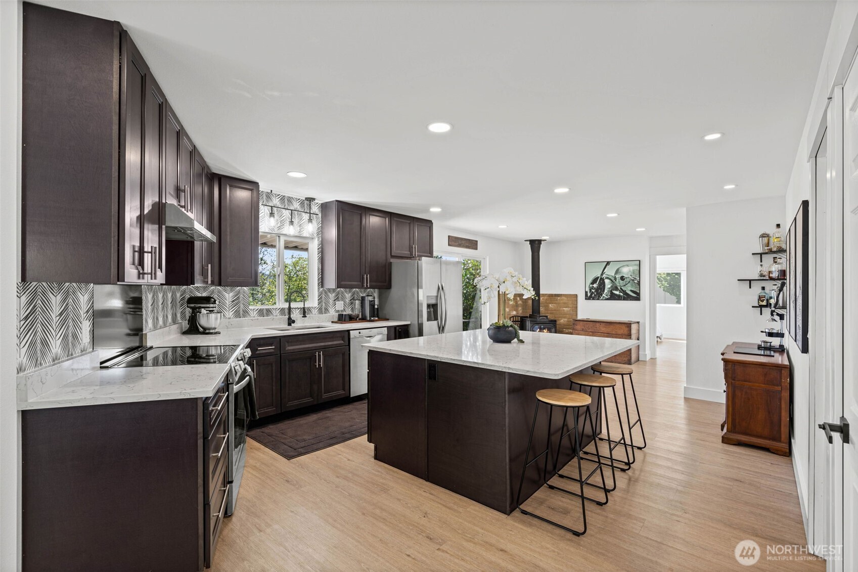 22518 Cedarview Drive E Property Photo 13