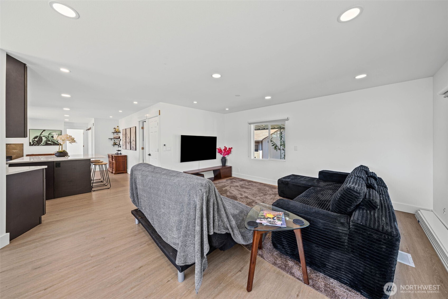 22518 Cedarview Drive E Property Photo 18