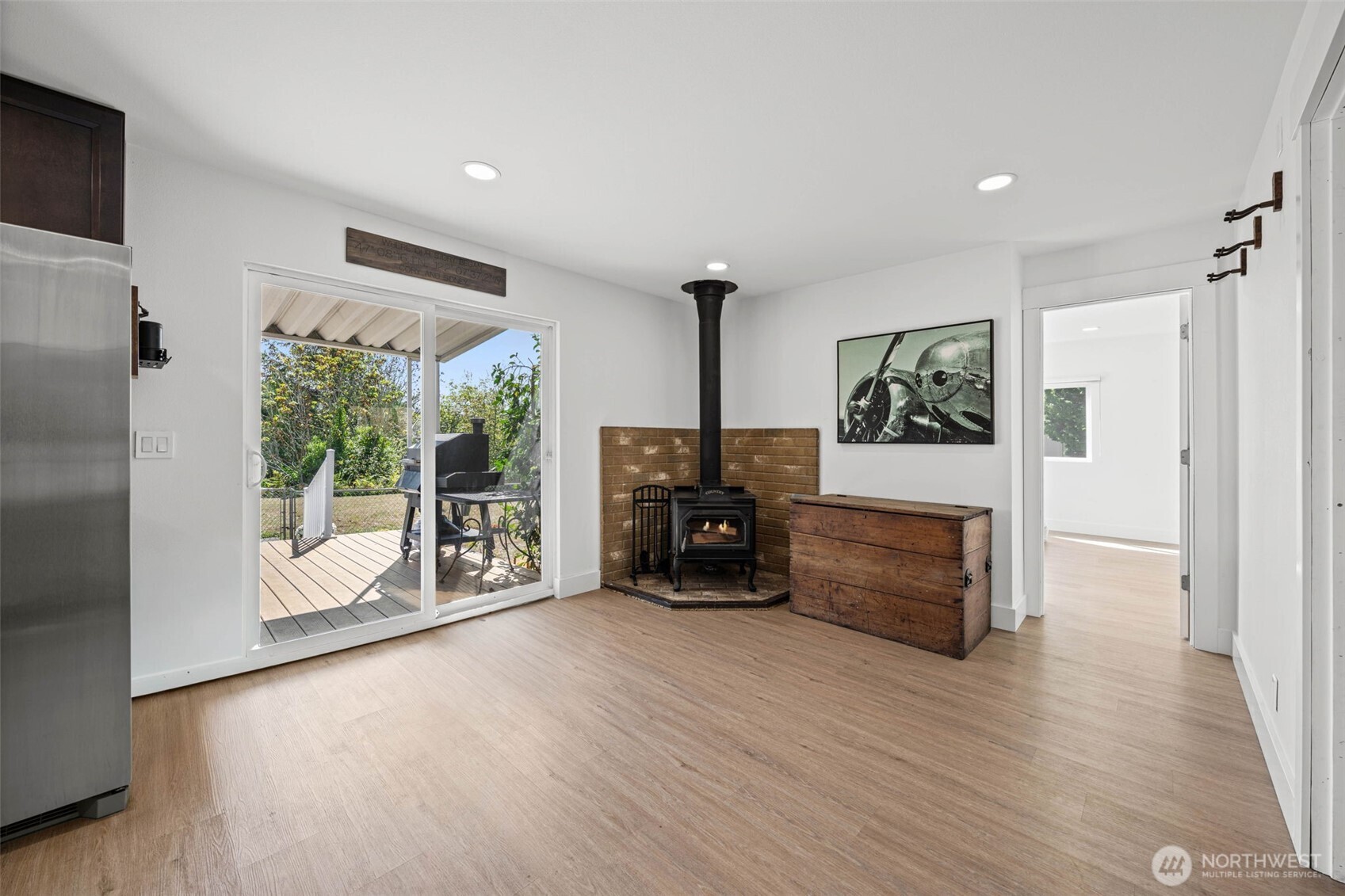 22518 Cedarview Drive E Property Photo 19