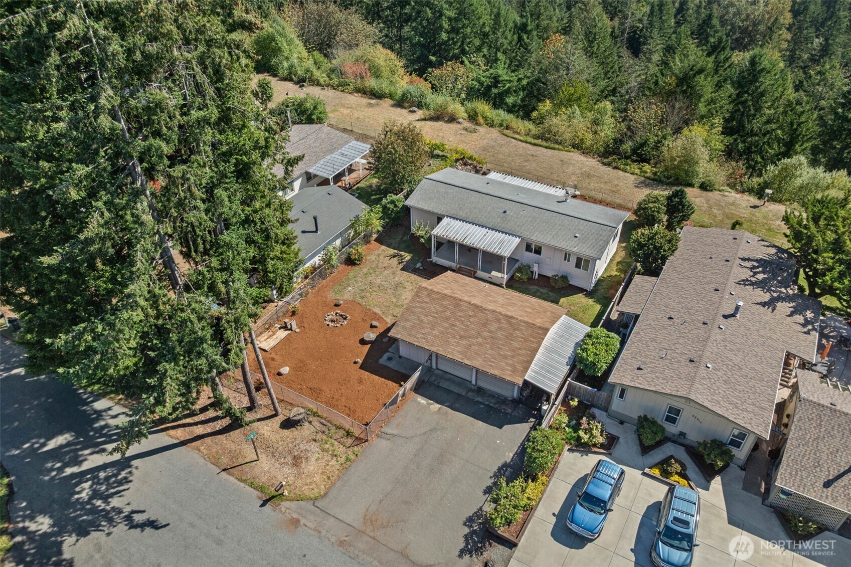 22518 Cedarview Drive E Property Photo 29