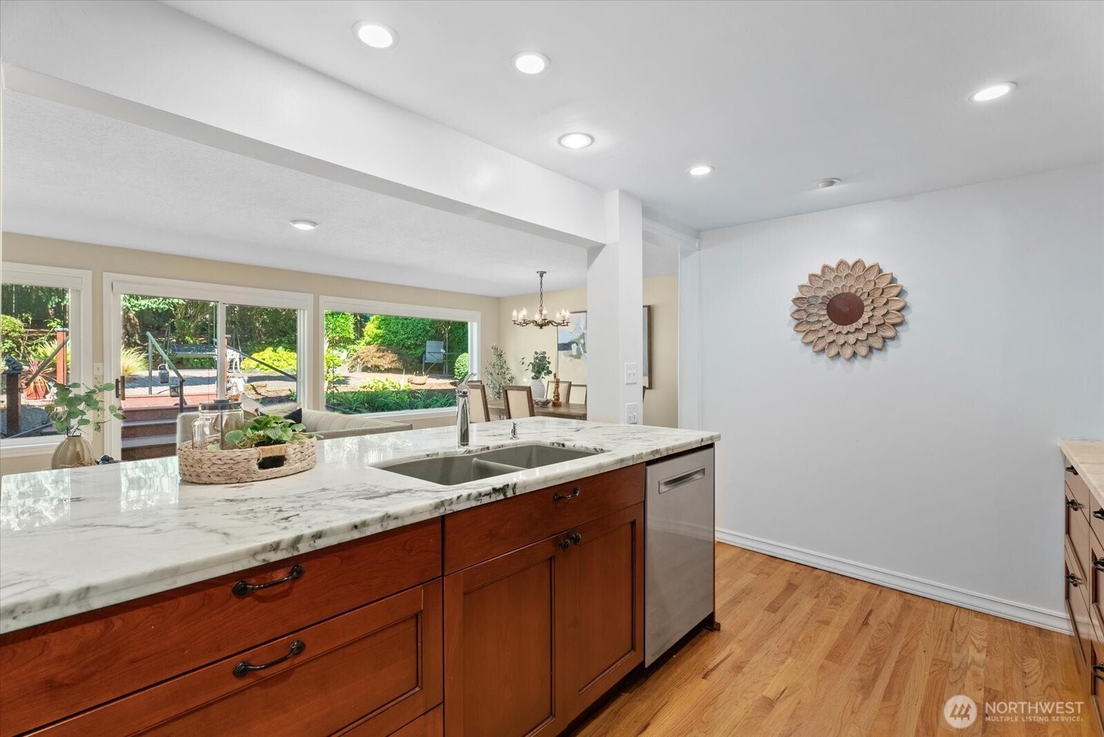 12116 Shorewood Drive Property Photo 15