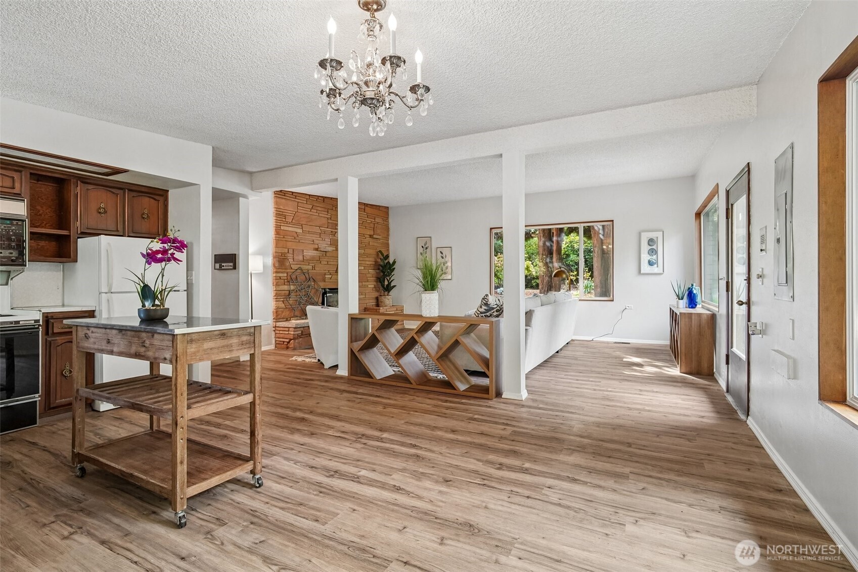 29206 112 Avenue Property Photo 8