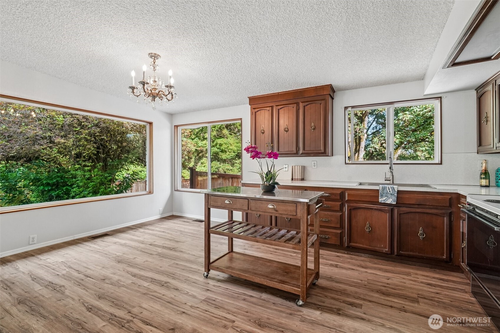 29206 112 Avenue Property Photo 10