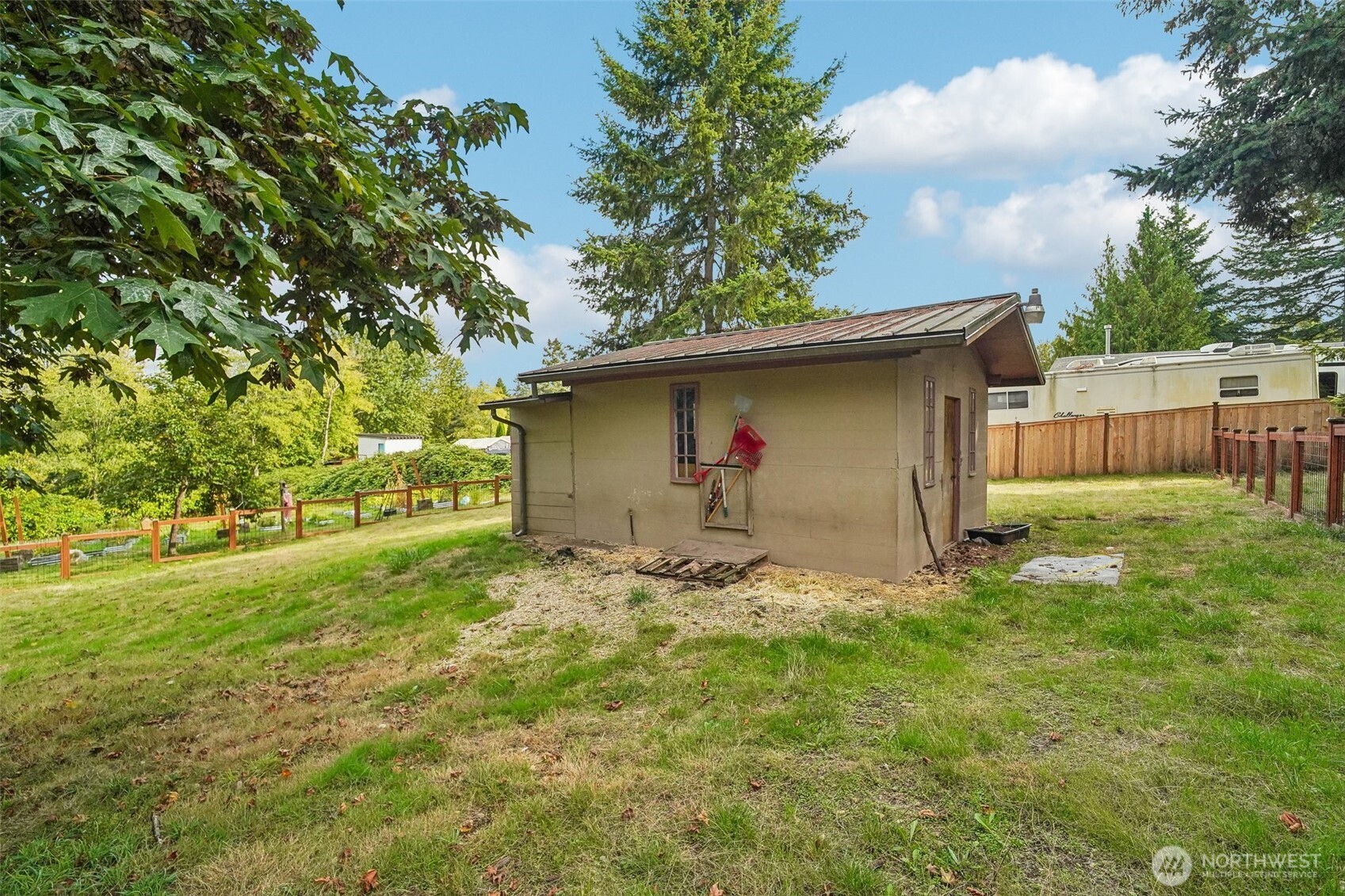 29206 112 Avenue Property Photo 32