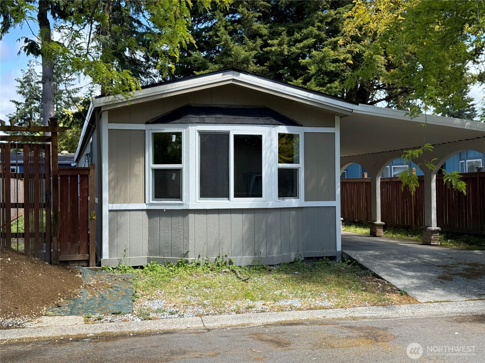 375 Union Avenue 20 Property Photo 1