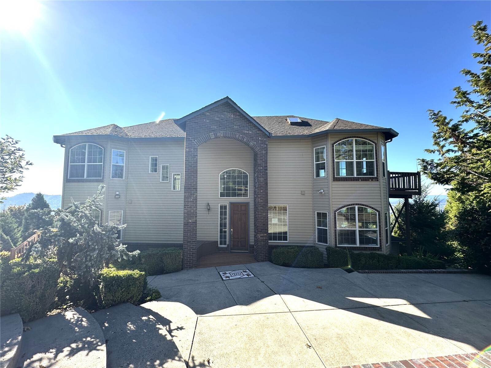 444 Sommerset Road Property Photo 1