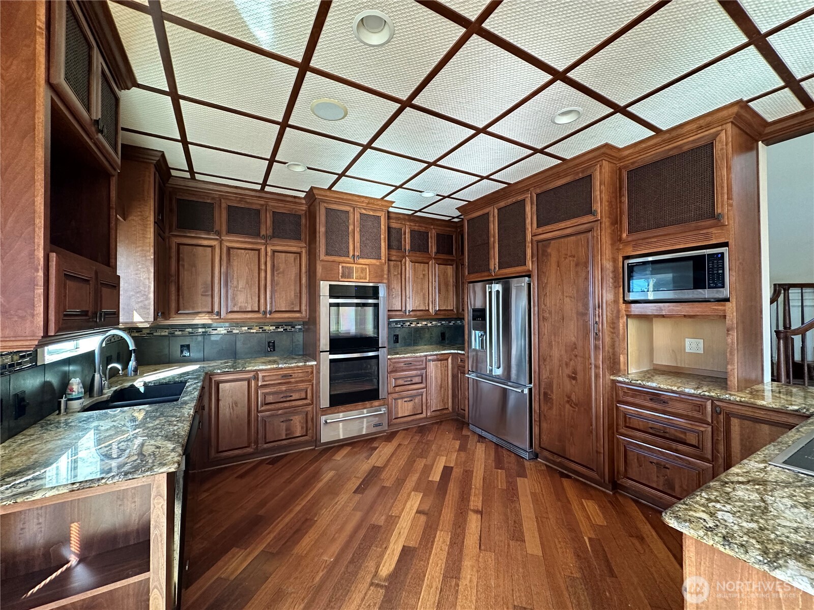 444 Sommerset Road Property Photo 3